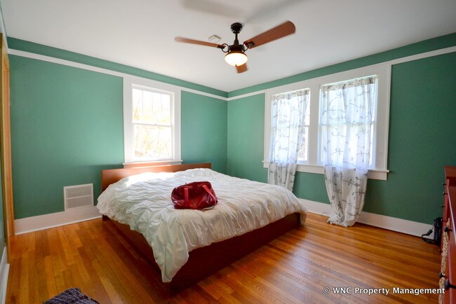 Building Photo - 12 Vance Crescent St