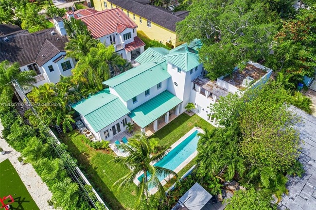 Building Photo - 3930 Crawford Ave