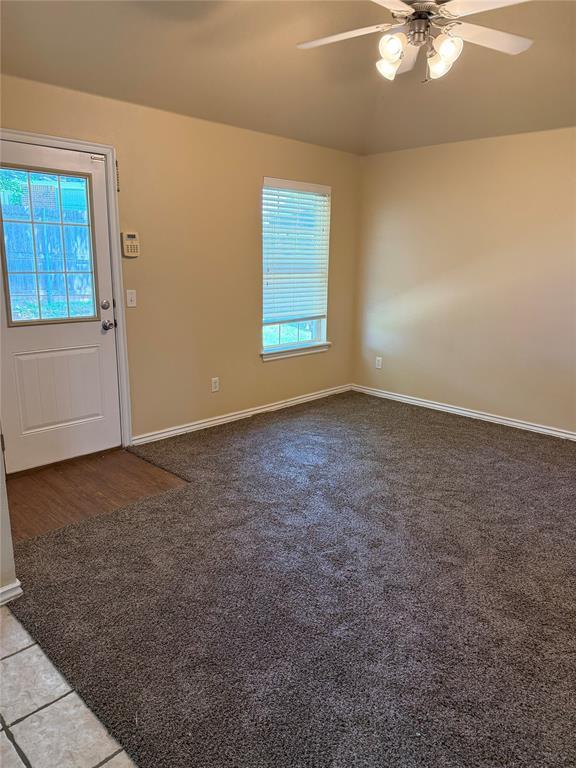 Building Photo - 1421 Teakwood Dr