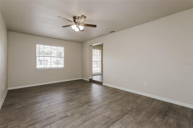 Building Photo - 1205 Windy Hill Dr