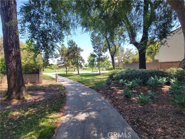 Building Photo - 11 Meadowsweet Way