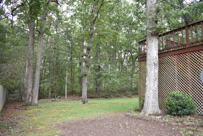 Building Photo - Great Split Foyer In Fredericksburg!