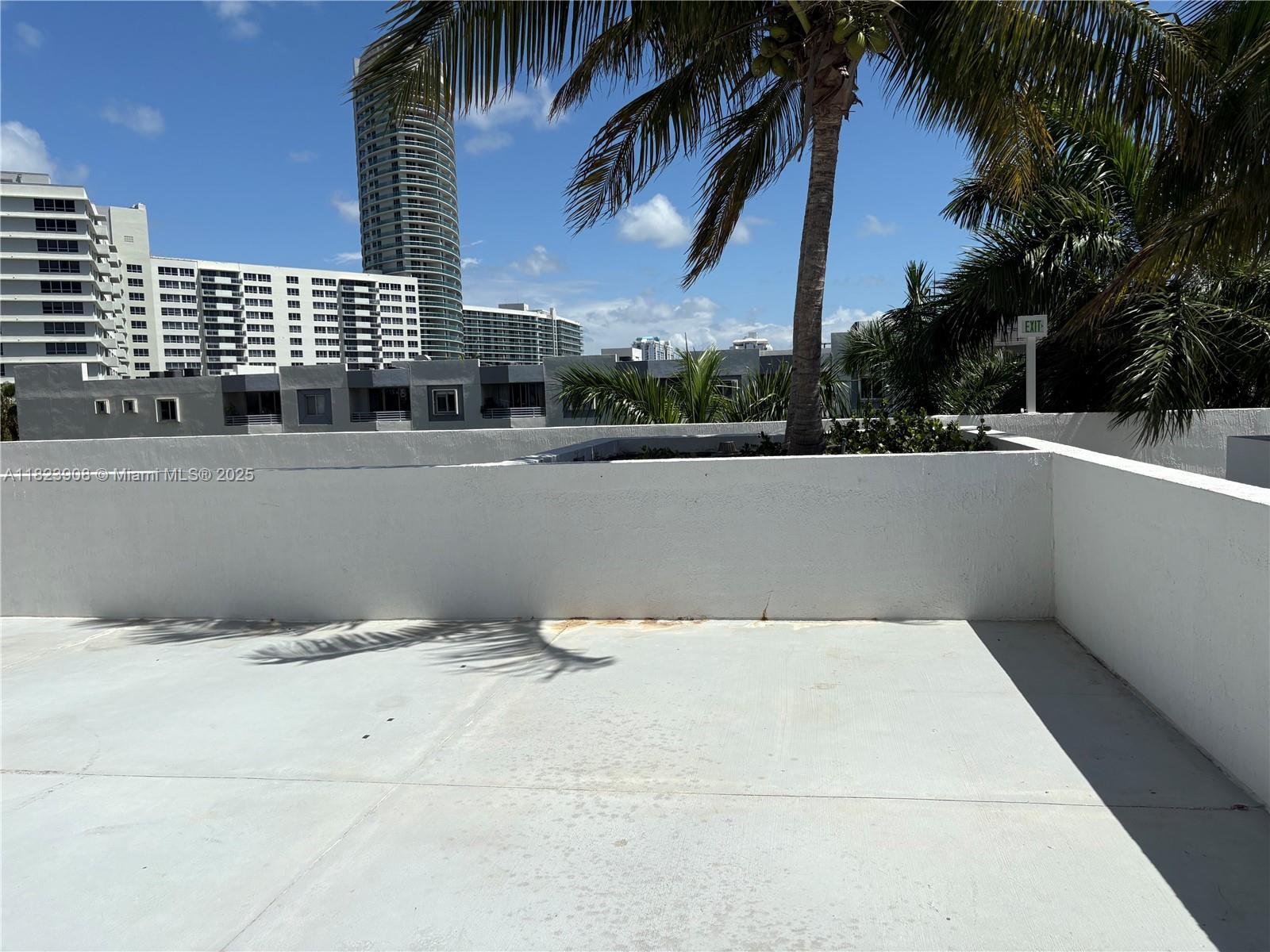 Building Photo - 1330 West Ave