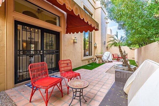 Building Photo - 8602 E Vista Del Lago