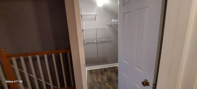 Building Photo - 10th Street Apartments