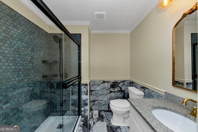 Building Photo - 1810 Evans Dr SW