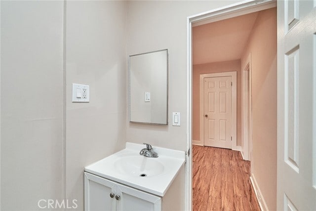 Building Photo - 1329 W 37th Dr