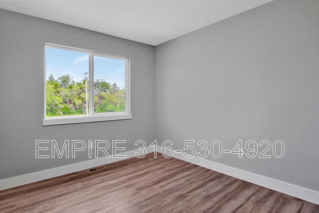 Building Photo - 4775 E 45th St N