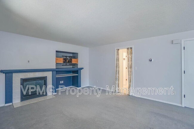 Building Photo - 203 NW 146th St