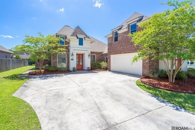 Building Photo - 9430 Magnolia Crossing Dr