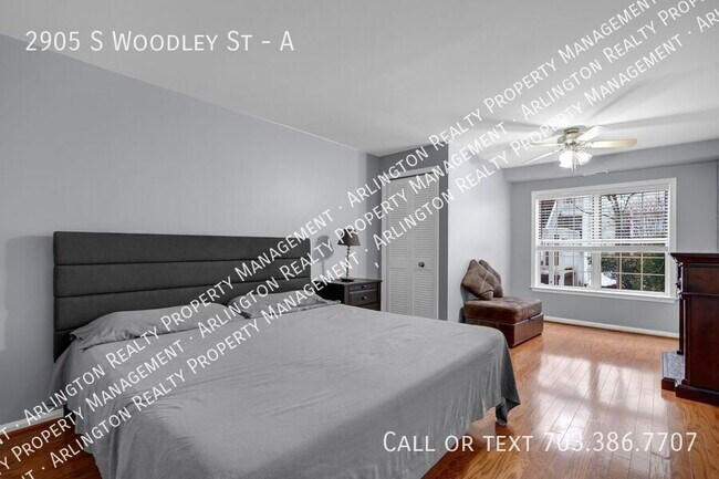 Building Photo - 2905 S Woodley St