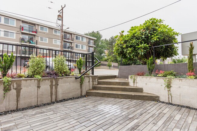 Building Photo - 2237 NW 59th-1