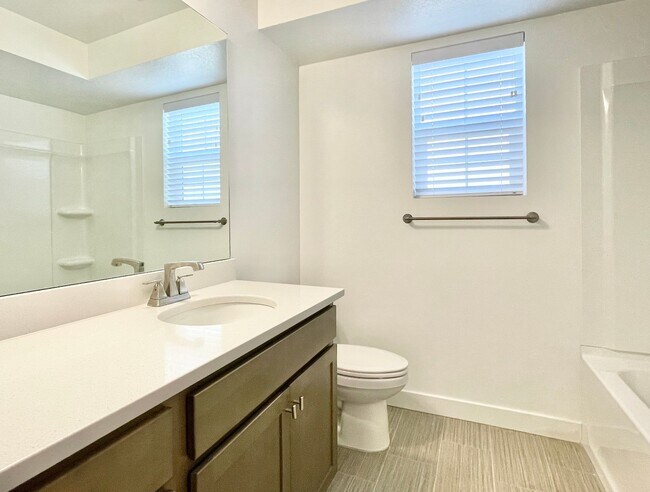 Building Photo - FIRST MONTH FREE!