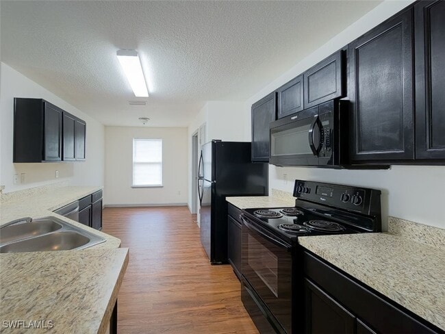 Building Photo - 608 Islamorada Dr N