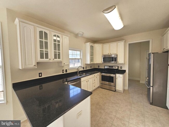 Building Photo - 165 Pitch Kettle Ct