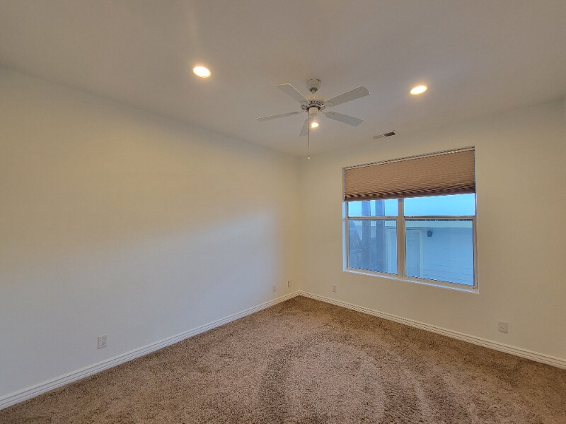 Building Photo - 1315 E Chubs Way