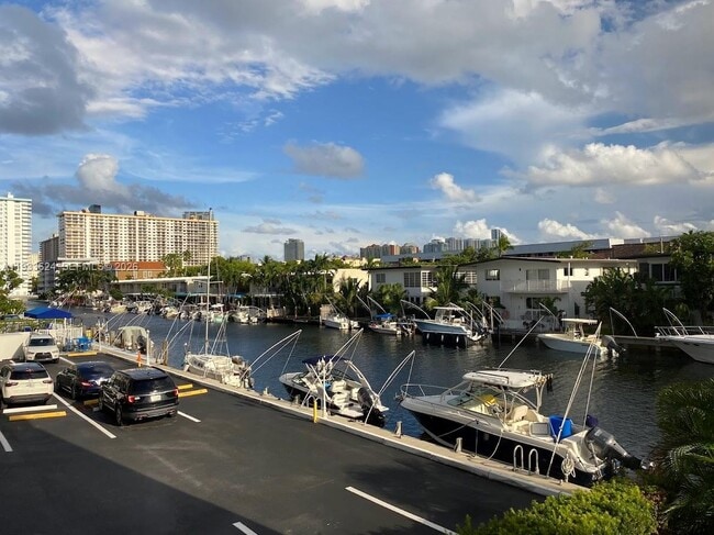 Building Photo - 3702 NE 171 St