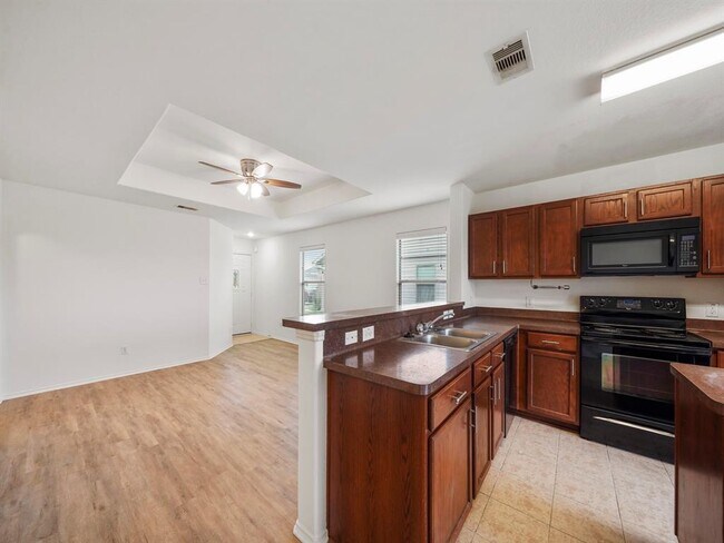 Building Photo - 526 Enchanted Springs Dr