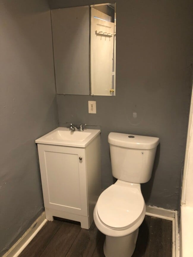 Building Photo - 3206 W 50th St