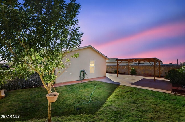 Building Photo - 14557 Firewheel Ave