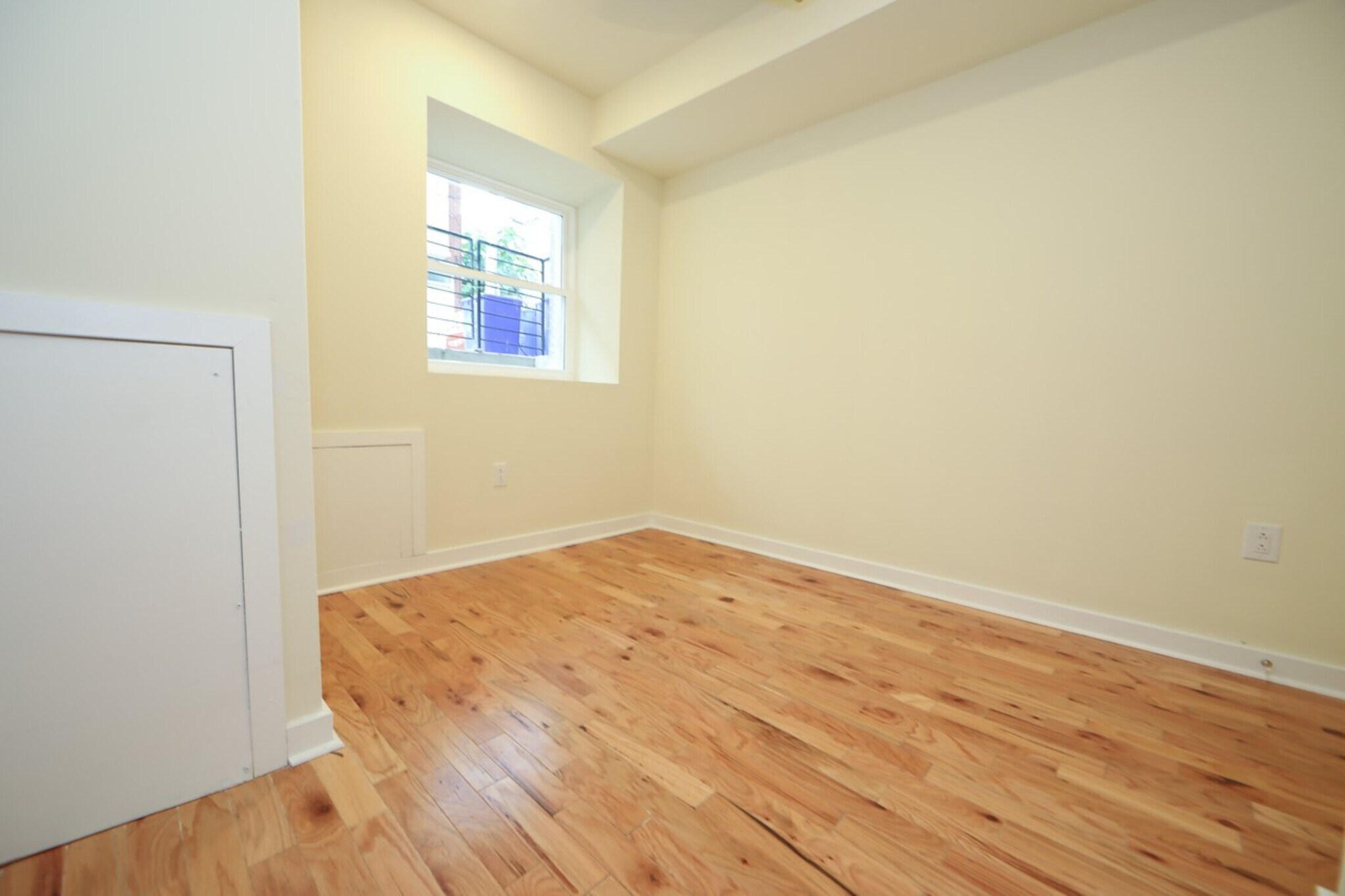 Building Photo - 1802 N Bouvier St