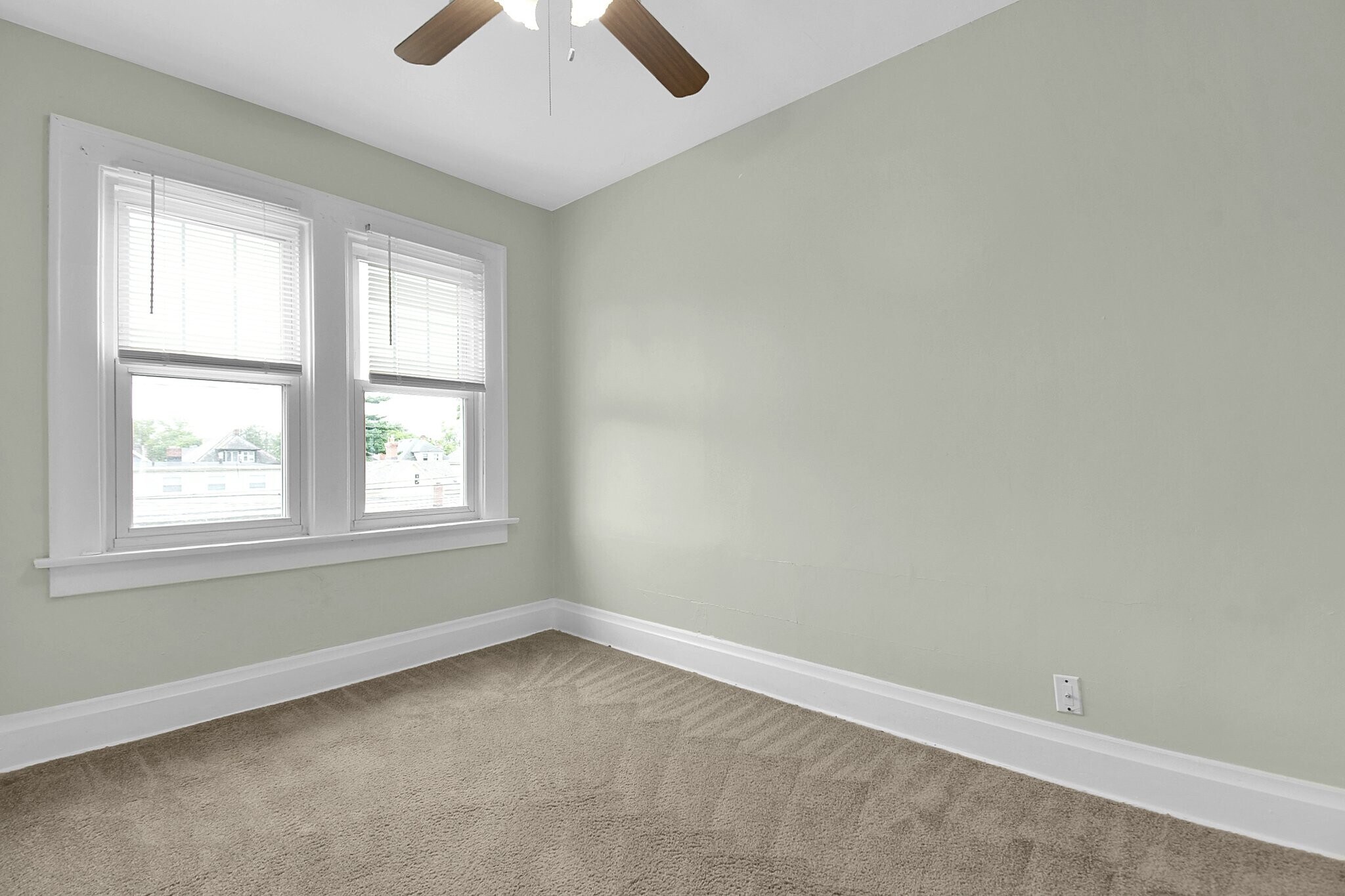 Building Photo - 97 E Frambes Ave