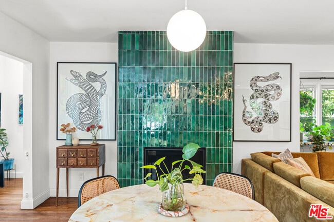 Building Photo - 10275 Oletha Ln