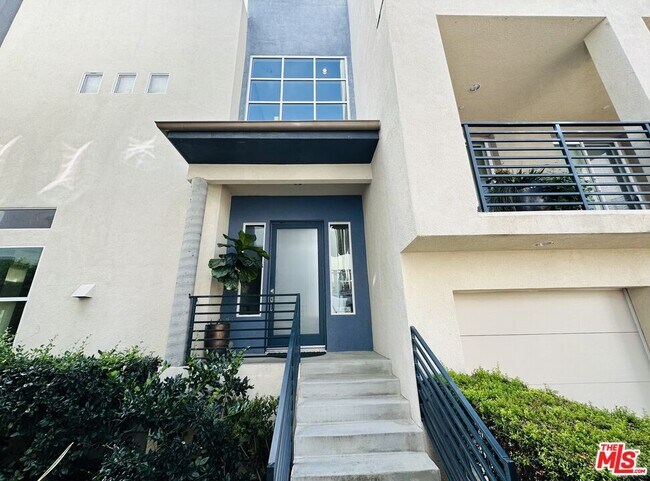 Building Photo - 6581 S Seabluff Dr