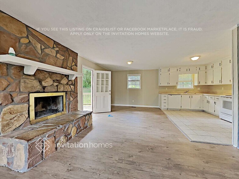 Building Photo - 216 S Sequoya Dr
