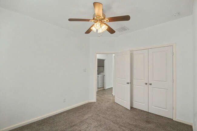 Building Photo - 3413 Omega St