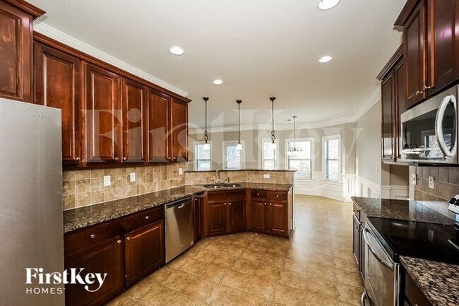 Building Photo - 9172 Overlook Dr