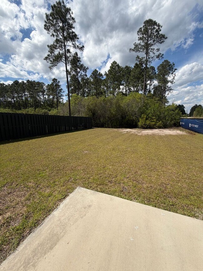 Building Photo - 600 Brightleaf Cir