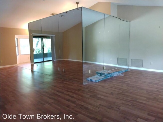 Building Photo - 3 br, 3 bath House - 606 E Orange Street