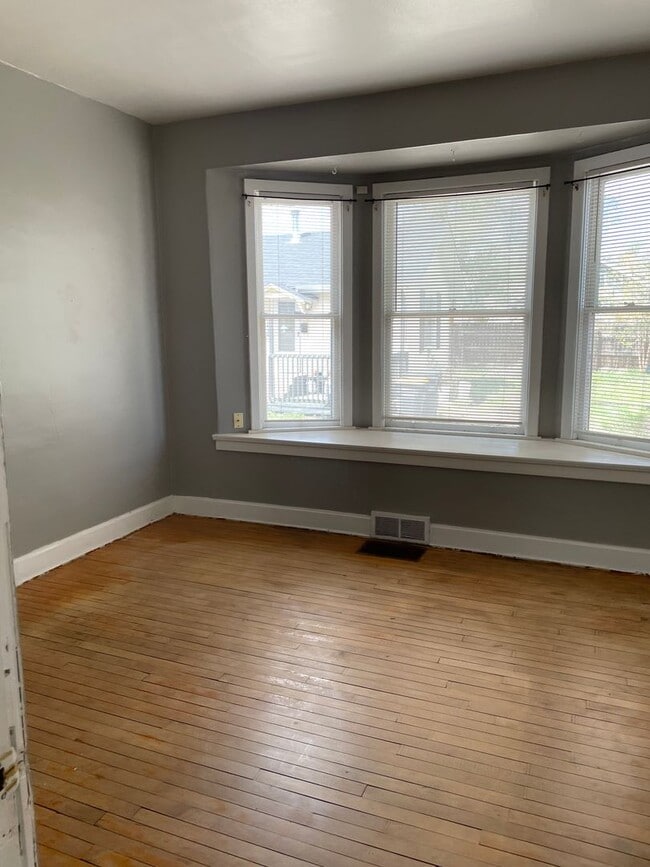 Building Photo - 1434 11th St