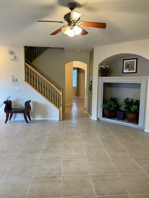 Building Photo - 6281 Whispering Creek St