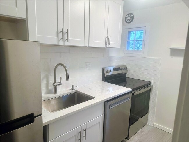Building Photo - 209 1/2 Wilson Park Dr