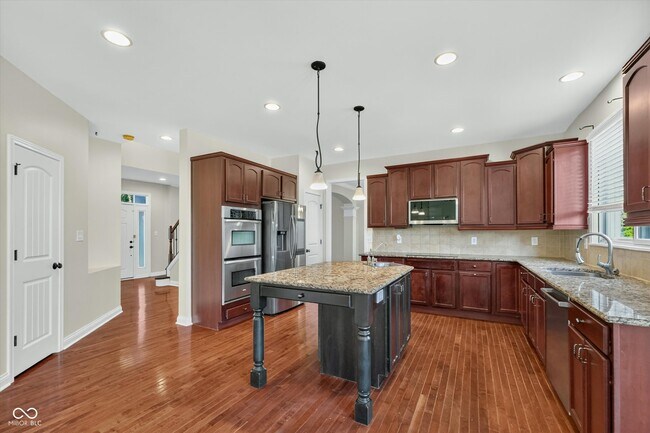 Building Photo - 13636 Falcon Way