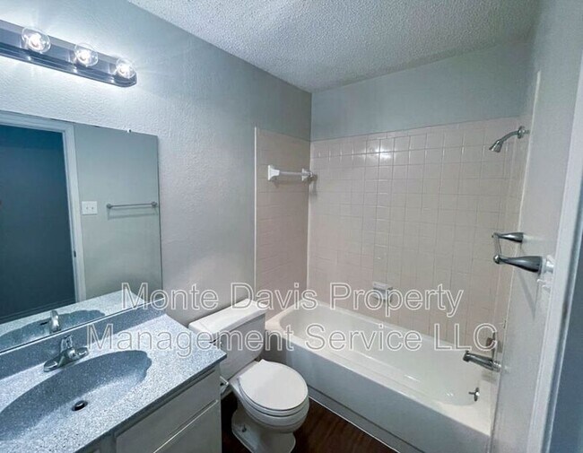 Building Photo - 2618 Alcott Ln