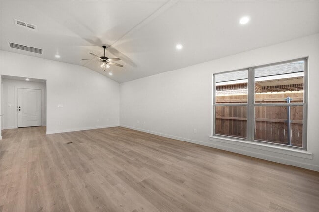 Building Photo - 2617 Garland Ave