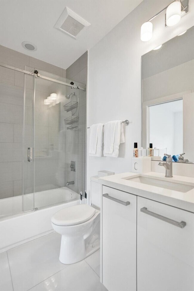 Building Photo - North Ocean Boulevard, Pompano Beach, FL 33062 - 4 BR 3.5 BA townhouse