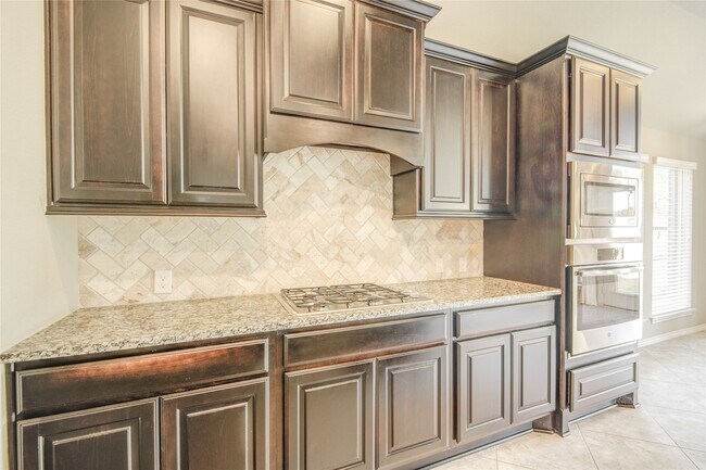 Building Photo - 29006 Crystal Rose Ln