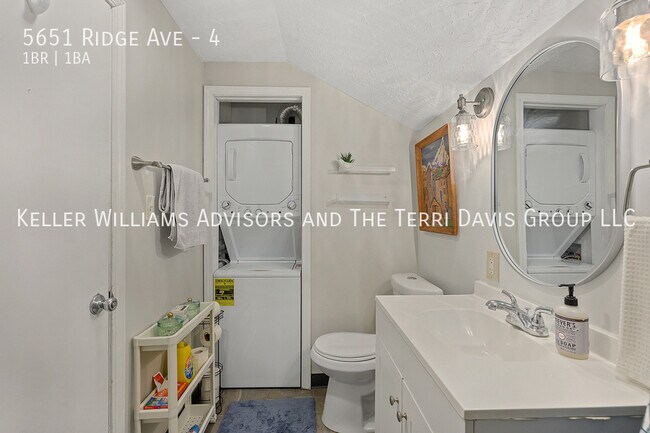 Building Photo - 5651 Ridge Ave