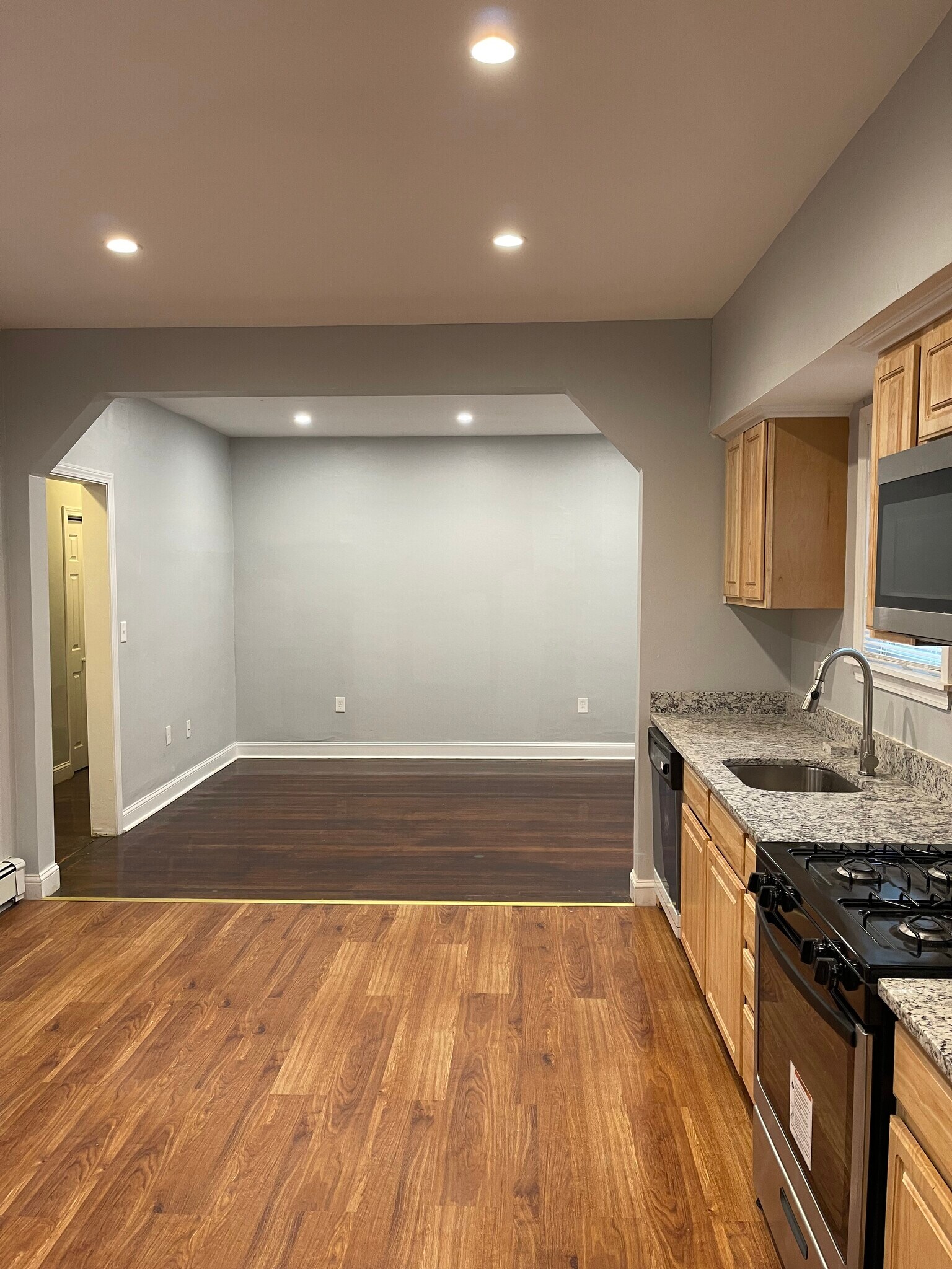 Building Photo - 26 Babson St