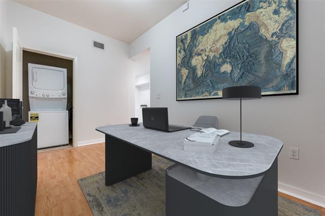 Building Photo - 1200 Main St