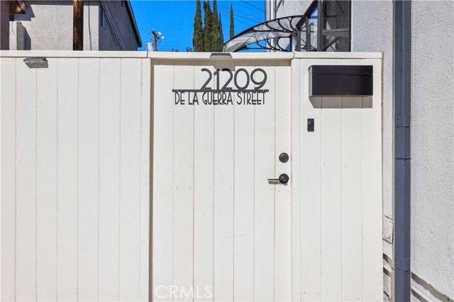 Building Photo - 21209 De La Guerra St