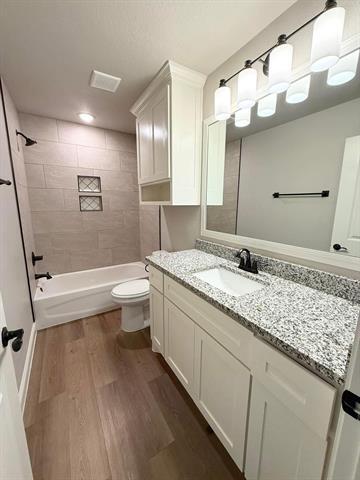 Building Photo - 1020 N Blue Stem Ct