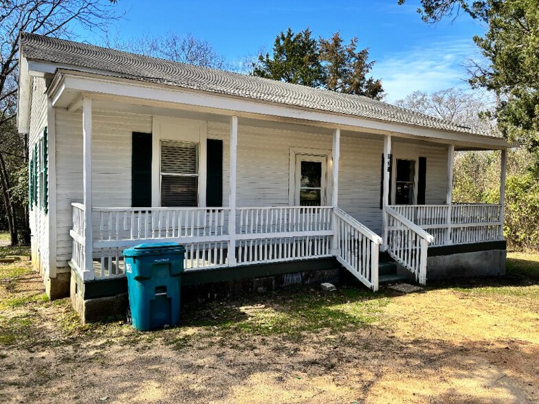 Primary Photo - 123 Edwards St SE