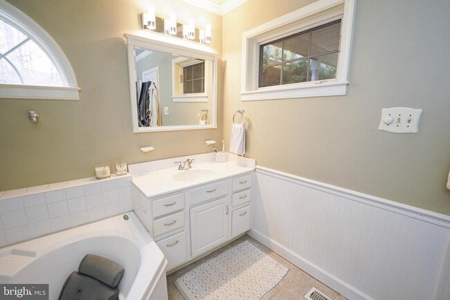 Building Photo - 3727 Village Trail