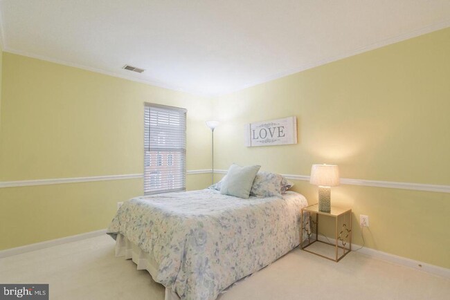 Building Photo - 4592 Barringer Pl