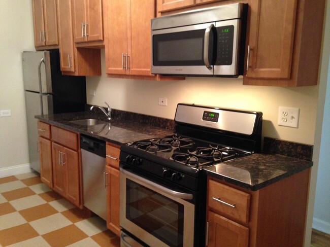 Stainless Appliances - 5326 S. Harper Ave.